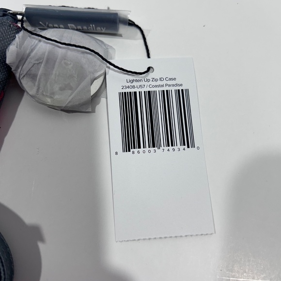 NEW Vera Bradley Grey "COASTAL PARADISE" Zip ID & Lanyard set -*Retired Pattern* - Picture 4 of 6